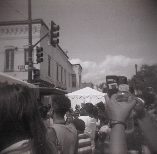 Small photo of Crowd for dancers