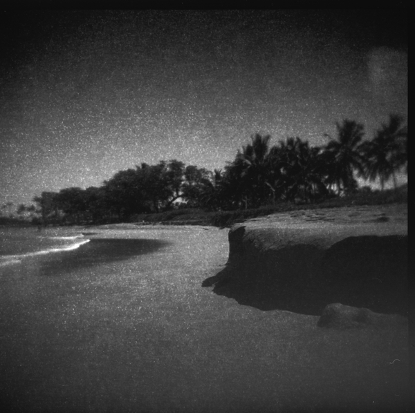 Small photo of Sand 'cliff' at Kahekili